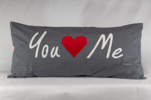 Partnerkissen YOU <3 ME Dunkelgrau